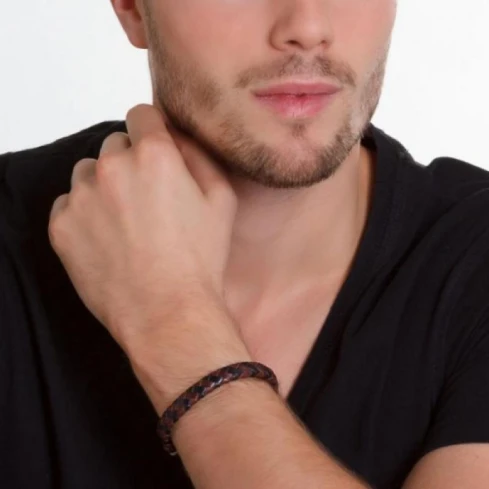 Мъжки гривна от - с форма