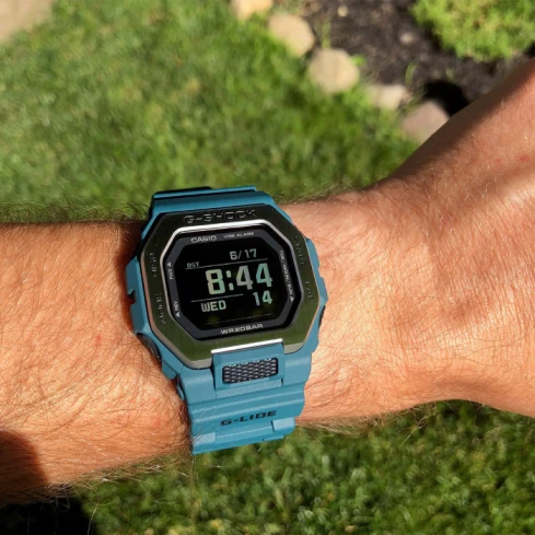 Мъжки ръчен часовник с кварцов механизъм - корпус от Полимер - Полимер - цвят Син Черен