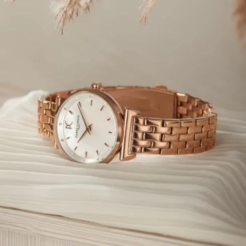 Дамски ръчен часовник с кварцов механизъм - корпус от Стомана - Естествена кожа - цвят Бял Черен