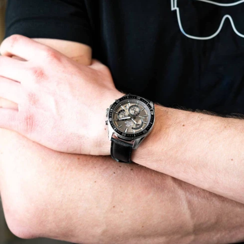 Мъжки ръчен часовник с кварцов механизъм - корпус от Стомана - Естествена кожа - цвят Кафяв Сив