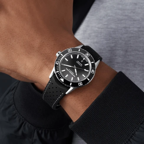 Мъжки ръчен часовник с автоматичен механизъм - корпус от Стомана - Каучук - цвят Черен Черен