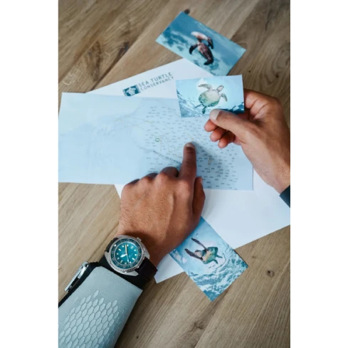 Мъжки ръчен часовник с автоматичен механизъм - корпус от Стомана - Каучук - цвят Тюркоаз Оранжев