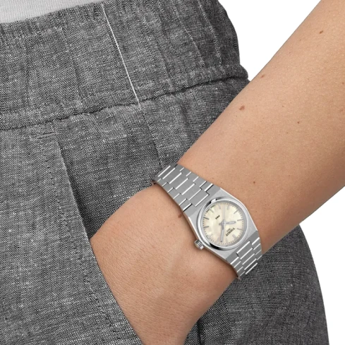 Дамски ръчен часовник с кварцов механизъм - корпус от Стомана - Стоманена верижка - цвят Седеф Сив