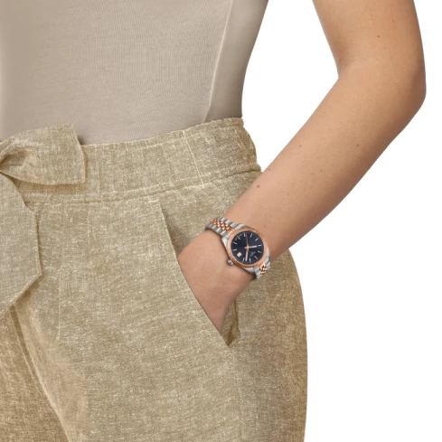 Дамски ръчен часовник с кварцов механизъм - корпус от Стомана - Стоманена верижка - цвят Син Розово Злато