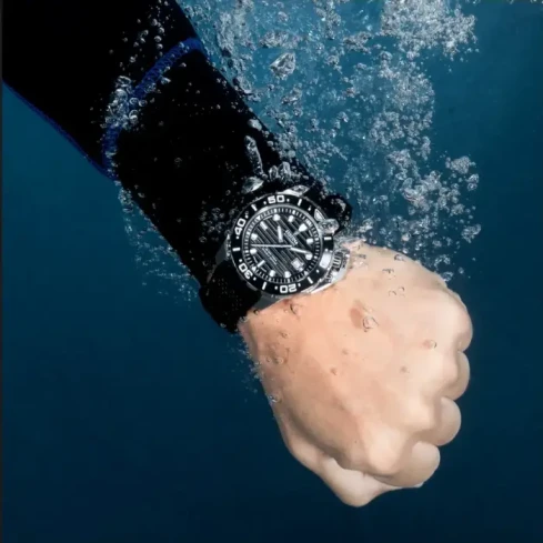 Мъжки ръчен часовник с автоматичен механизъм - корпус от Стомана - Стоманена верижка - цвят Черен Черен