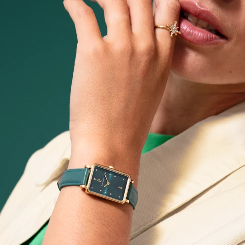 Дамски ръчен часовник с кварцов механизъм - корпус от Стомана - Естествена кожа - цвят Зелен Зелен