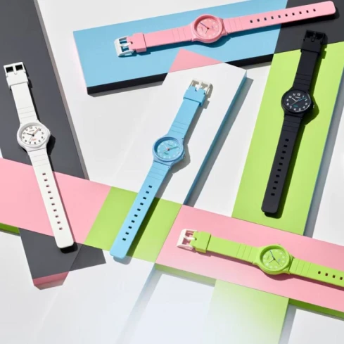 Унисекс ръчен часовник с кварцов механизъм - корпус от Полимер - Полимер - цвят Черен Черен