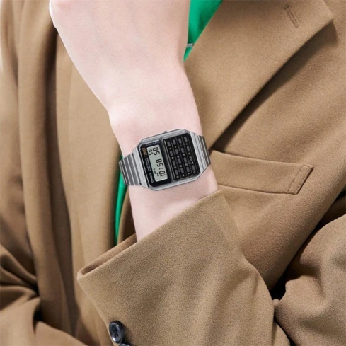 Мъжки ръчен часовник с кварцов механизъм - корпус от Полимер - Стоманена верижка - цвят Сив Сив