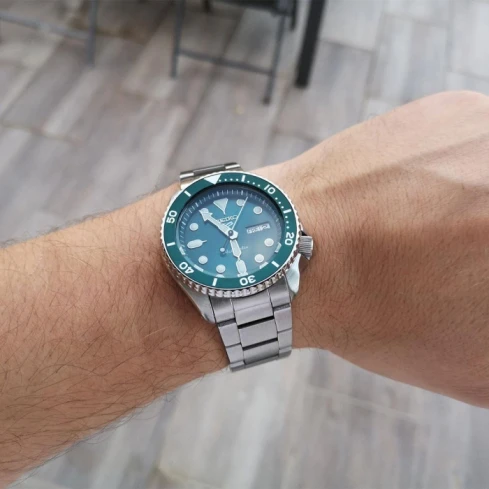 Мъжки ръчен часовник с автоматичен механизъм - корпус от Стомана - Стоманена верижка - цвят Зелен Сив