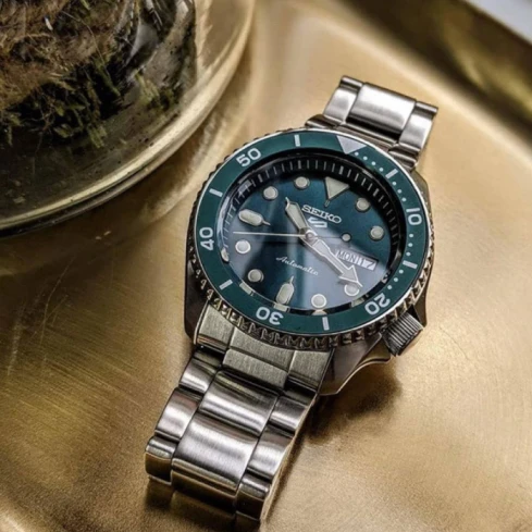 Мъжки ръчен часовник с автоматичен механизъм - корпус от Стомана - Стоманена верижка - цвят Зелен Сив