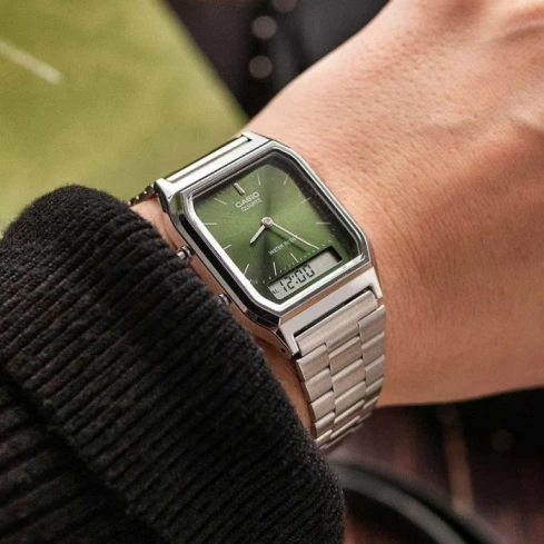 Мъжки ръчен часовник с кварцов механизъм - корпус от Стомана - Стоманена верижка - цвят Зелен Сив