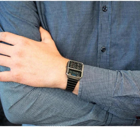 Мъжки ръчен часовник с кварцов механизъм - корпус от Полимер - Стоманена верижка - цвят Черен Черен