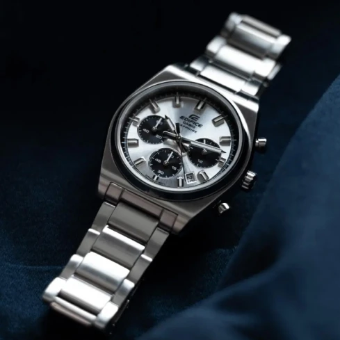 Мъжки ръчен часовник с кварцов механизъм - корпус от Стомана - Стоманена верижка - цвят Сребрист Сив