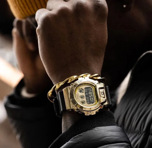 Мъжки ръчен часовник с кварцов механизъм - корпус от Полимер - Полимер - цвят Злато Черен