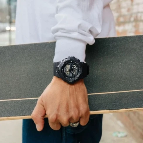 Мъжки ръчен часовник с кварцов механизъм - корпус от Полимер - Полимер - цвят Черен Черен