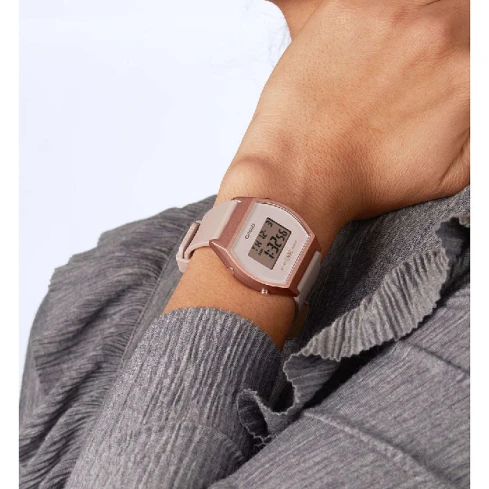 Дамски ръчен часовник с кварцов механизъм - корпус от Полимер - Полимер - цвят Бежов Бежов