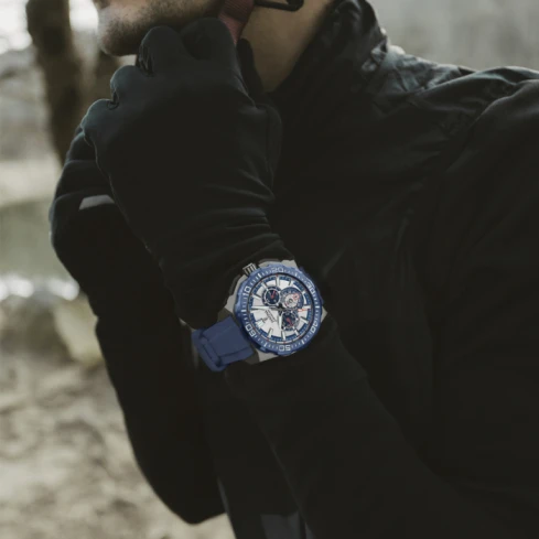 Мъжки ръчен часовник с кварцов механизъм - корпус от Стомана - Каучук - цвят Бял Син