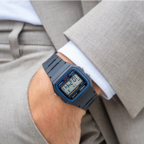 Унисекс ръчен часовник с кварцов механизъм - корпус от Полимер - Полимер - цвят Сив Черен