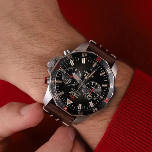 Мъжки ръчен часовник с кварцов механизъм - корпус от Стомана - Естествена кожа - цвят Черен Черен