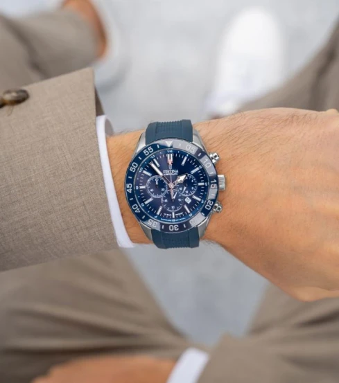 Мъжки ръчен часовник с кварцов механизъм - корпус от Стомана - Силиконова каишка - цвят Син Син