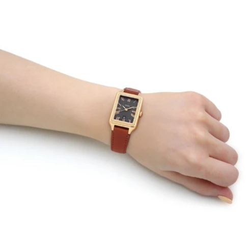 Дамски ръчен часовник с кварцов механизъм - корпус от Стомана - Естествена кожа - цвят Черен Кафяв