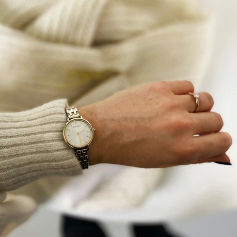 Дамски ръчен часовник с кварцов механизъм - корпус от Стомана - Стоманена верижка - цвят Бял Злато