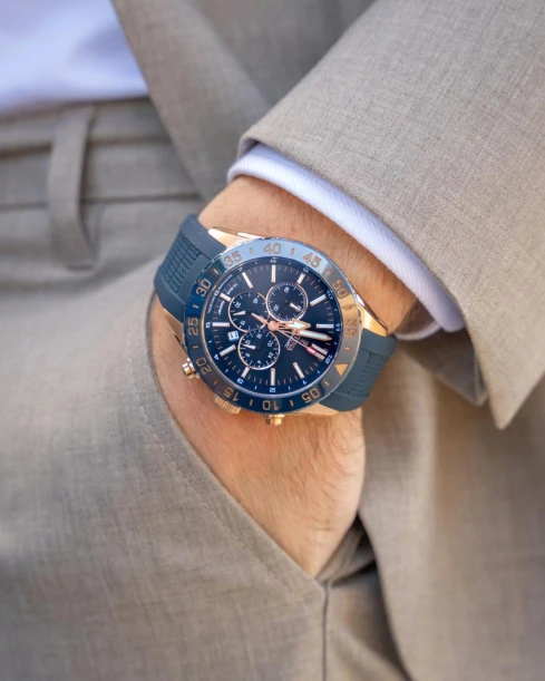 Мъжки ръчен часовник с кварцов механизъм - корпус от Стомана - Силиконова каишка - цвят Син Син