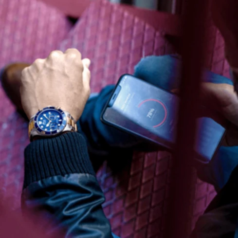 Мъжки ръчен часовник с смарт хибриден механизъм - корпус от Стомана - Стоманена верижка - цвят Син Злато