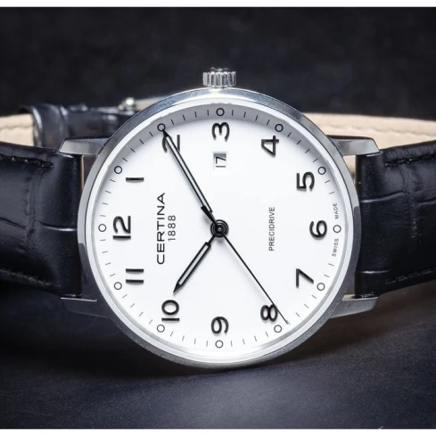 Дамски ръчен часовник с кварцов механизъм - корпус от Стомана - Естествена кожа - цвят Бял