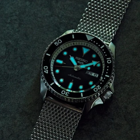 Мъжки ръчен часовник с автоматичен механизъм - корпус от Стомана - Стоманена верижка - цвят Черен