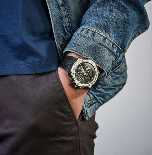 Мъжки ръчен часовник с кварцов механизъм - корпус от Стомана - Полимер - цвят Черен