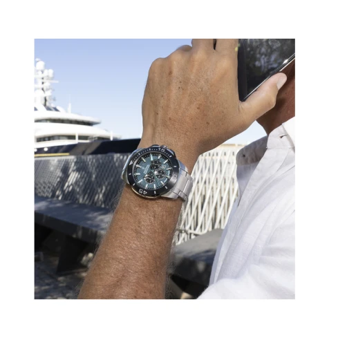 Мъжки ръчен часовник с кварцов механизъм - корпус от Стомана - Стоманена верижка - цвят Зелен Черен