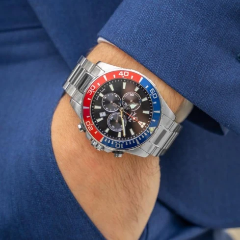 Мъжки ръчен часовник с кварцов механизъм - корпус от Стомана - Стоманена верижка - цвят Черен Сив