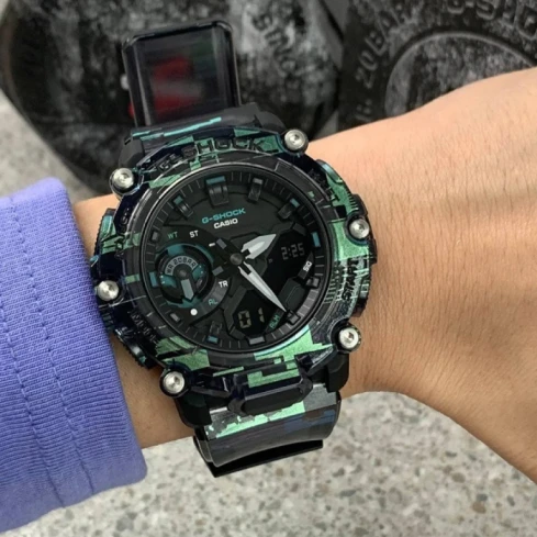 Casio GA-2200NN-1AER G-Shock - Дамски ръчен часовник с кварцов механизъм - корпус от Полимер - Полимер - цвят Черен Сив