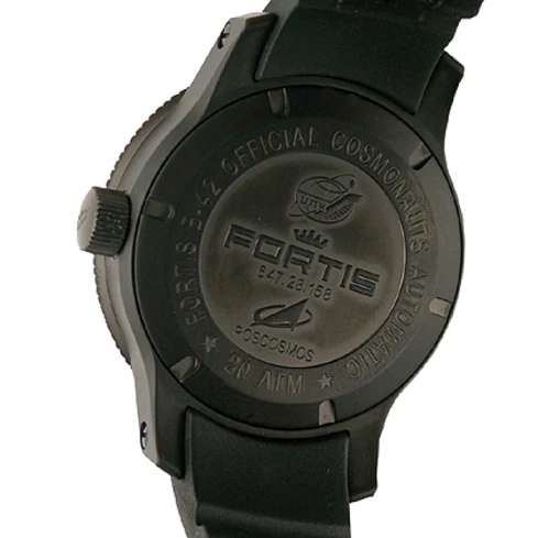 Мъжки ръчен часовник с автоматичен механизъм - корпус от Титан - Каучук - цвят Черен Черен