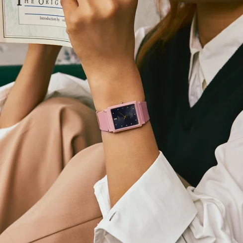 Дамски ръчен часовник с кварцов механизъм - корпус от Полимер - Полимер - цвят Черен Розов