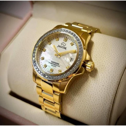 Дамски ръчен часовник с кварцов механизъм - корпус от Стомана - Стоманена верижка - цвят Седеф Злато