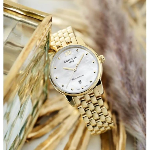 Дамски ръчен часовник с кварцов механизъм - корпус от Стомана - Стоманена верижка - цвят Седеф Злато