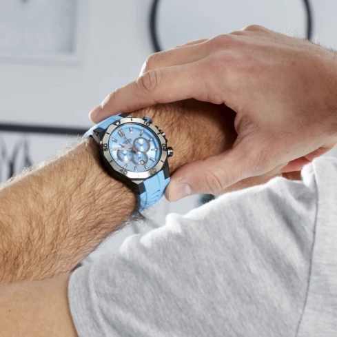 Мъжки ръчен часовник с кварцов механизъм - корпус от Стомана - Силиконова каишка - цвят Син Син