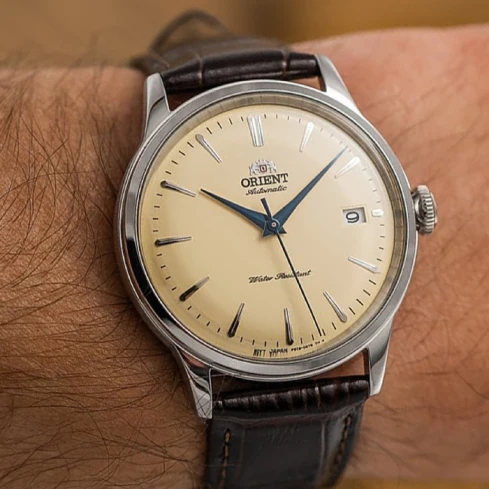 Мъжки ръчен часовник с автоматичен механизъм - корпус от Стомана - Естествена кожа - цвят Бежов Кафяв