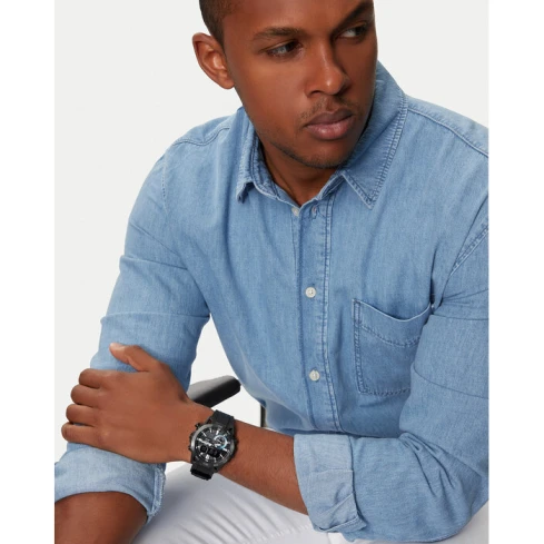 Мъжки ръчен часовник с кварцов механизъм - корпус от Карбон - Полимер - цвят Черен