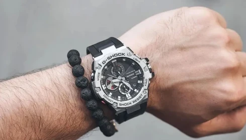 Мъжки ръчен часовник с кварцов механизъм - корпус от Стомана - Полимер - цвят Черен Черен