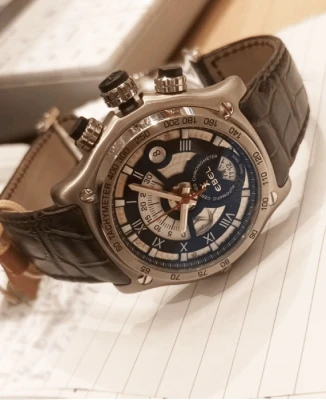 Мъжки ръчен часовник с автоматичен механизъм - корпус от Стомана - Естествена кожа - цвят Черен Червен