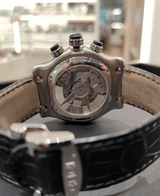 Мъжки ръчен часовник с автоматичен механизъм - корпус от Стомана - Естествена кожа - цвят Черен Червен