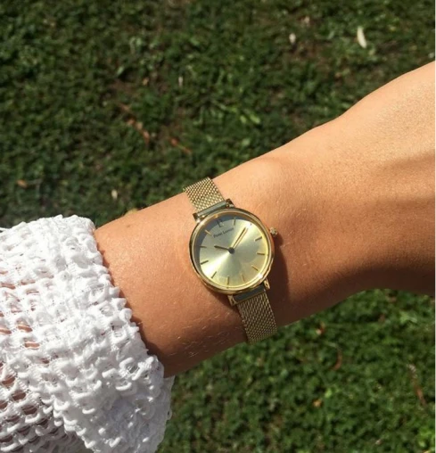 Дамски ръчен часовник с кварцов механизъм - корпус от Стомана - Меш - цвят Шампанско Злато