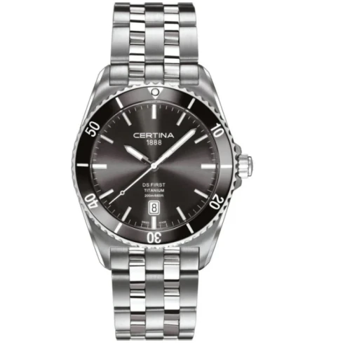 Мъжки ръчен часовник с кварцов механизъм - корпус от Титан - Титаниева верижка - цвят Черен Сив