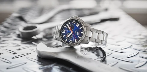 Мъжки ръчен часовник с кварцов механизъм - корпус от Стомана - Стоманена верижка - цвят Син Сив