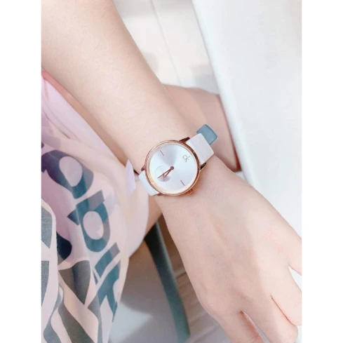 Дамски ръчен часовник с кварцов механизъм - корпус от Стомана - Естествена кожа - цвят Сребрист Бял