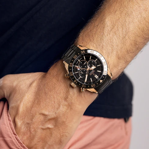 Мъжки ръчен часовник с кварцов механизъм - корпус от Стомана - Стоманена верижка - цвят Черен Черен