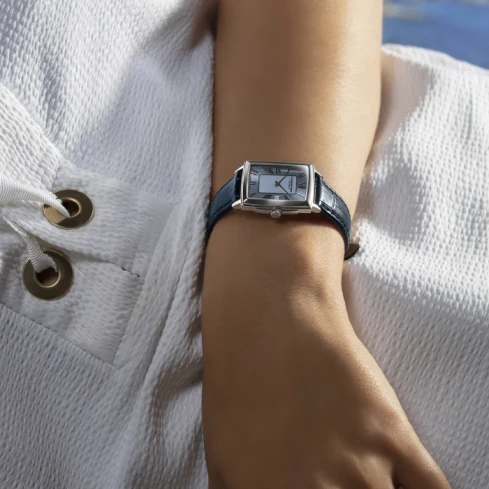 Дамски ръчен часовник с кварцов механизъм - корпус от Стомана - Естествена кожа - цвят Син Син